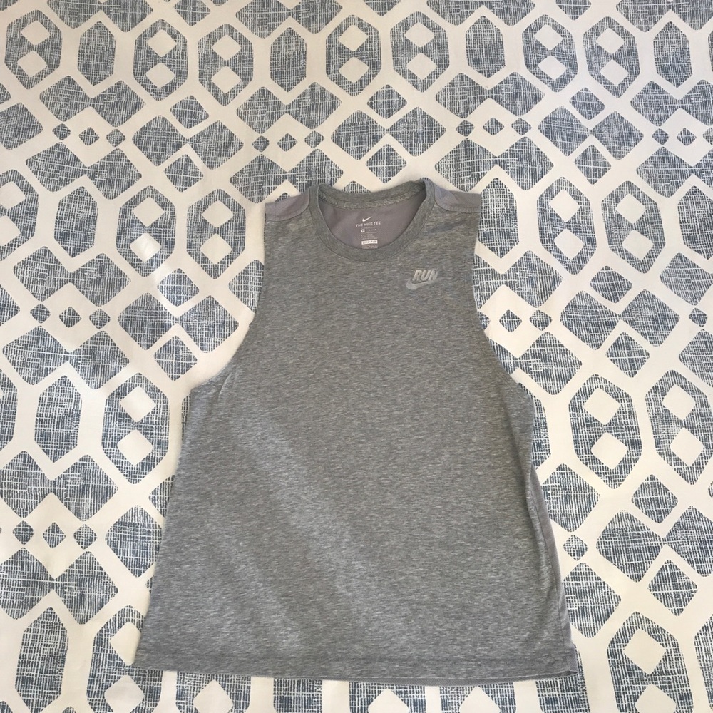 Women’s Nike Muscle Tank. Sz M.
